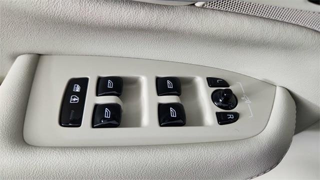 new 2026 Volvo XC90 Plug-In Hybrid car, priced at $85,625