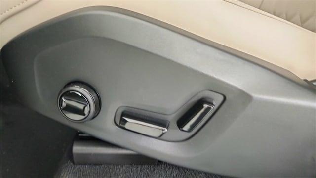 new 2026 Volvo XC90 car, priced at $71,945