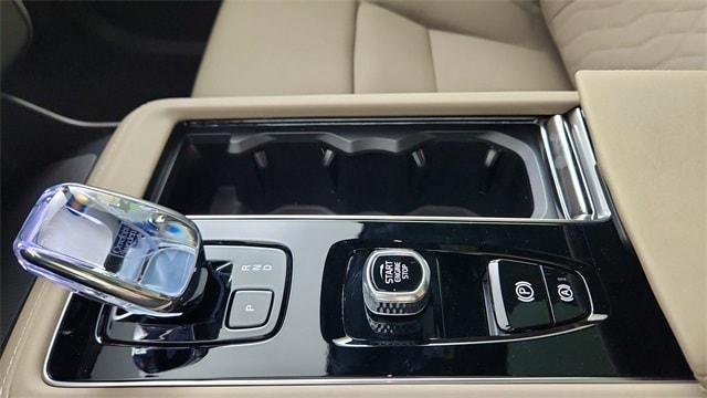 new 2026 Volvo XC90 car, priced at $71,945