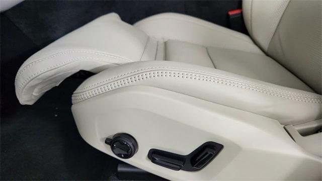 new 2026 Volvo XC60 car, priced at $64,055