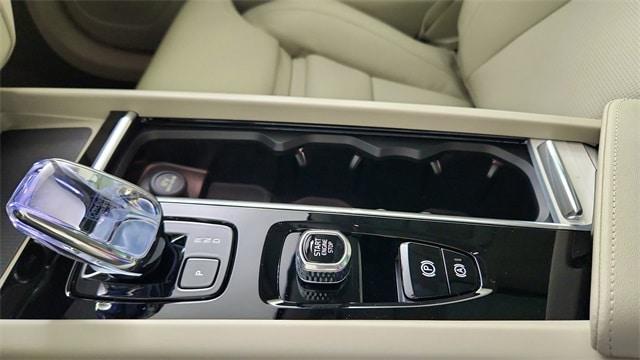 new 2026 Volvo XC60 car, priced at $64,055