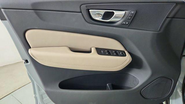 new 2026 Volvo XC60 Plug-In Hybrid car, priced at $69,405