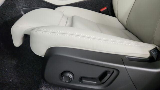 new 2026 Volvo XC40 car, priced at $51,975