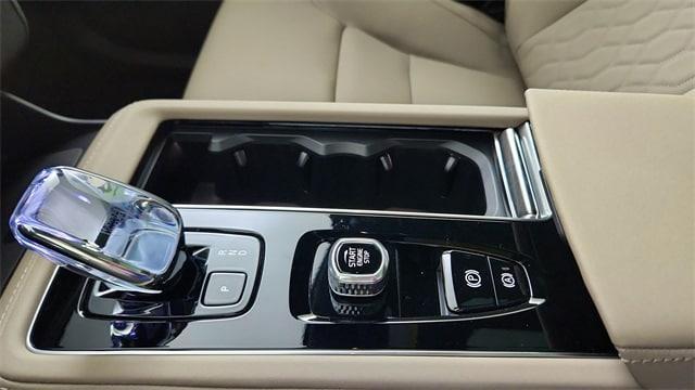 new 2026 Volvo XC90 Plug-In Hybrid car, priced at $81,995