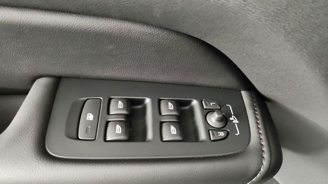 new 2025 Volvo XC60 Plug-In Hybrid car, priced at $60,575