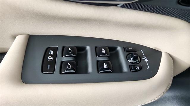 new 2026 Volvo XC90 Plug-In Hybrid car, priced at $81,875