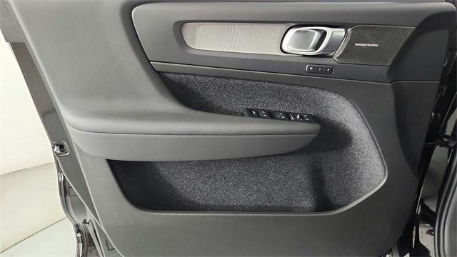 new 2026 Volvo XC40 car, priced at $57,920