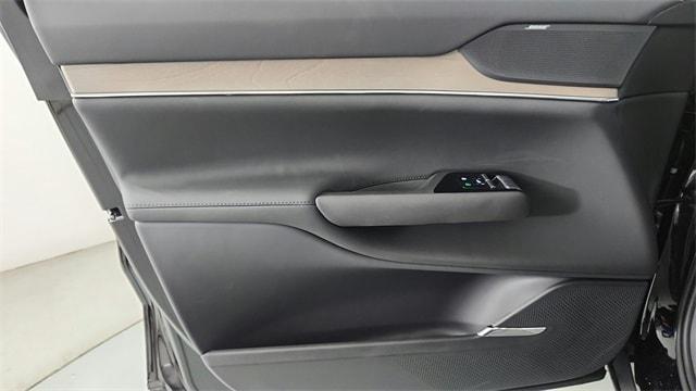 new 2025 Volvo EX90 car, priced at $92,445