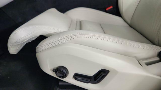 new 2026 Volvo XC60 Plug-In Hybrid car, priced at $75,355