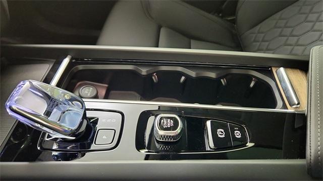 new 2026 Volvo XC60 car, priced at $58,015