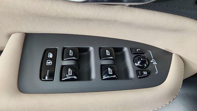 new 2026 Volvo XC90 Plug-In Hybrid car, priced at $85,295