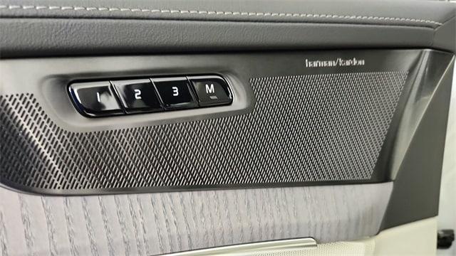 new 2026 Volvo XC90 Plug-In Hybrid car, priced at $85,625