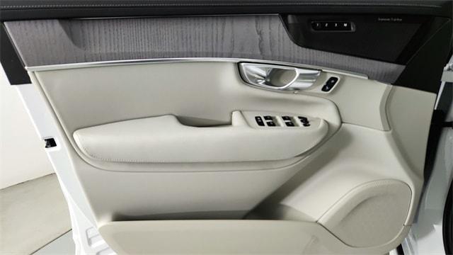 new 2026 Volvo XC90 Plug-In Hybrid car, priced at $85,625