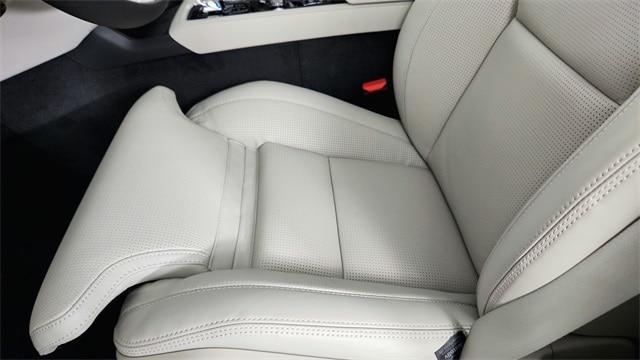 new 2026 Volvo XC90 Plug-In Hybrid car, priced at $85,625