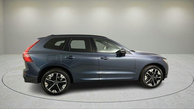 new 2026 Volvo XC60 car, priced at $58,105