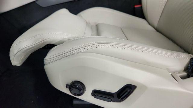 new 2026 Volvo XC90 car, priced at $75,270