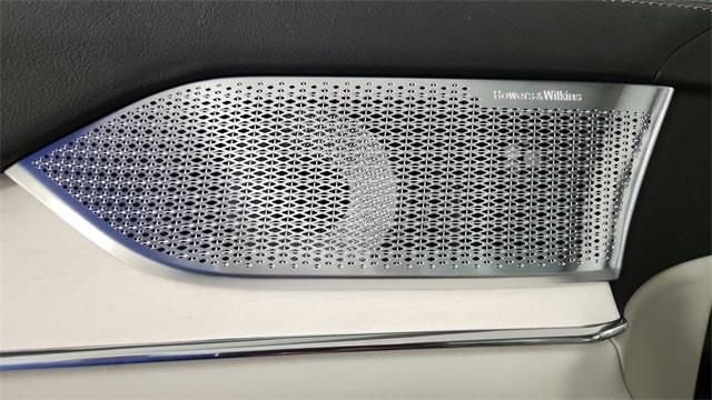 new 2025 Volvo EX90 car, priced at $90,320