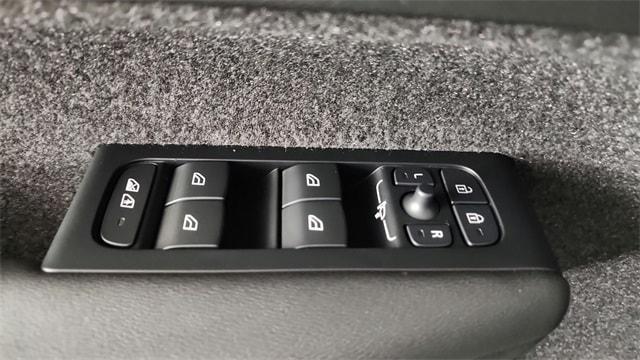 new 2026 Volvo XC40 car, priced at $53,975