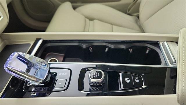 new 2026 Volvo XC60 Plug-In Hybrid car, priced at $75,355