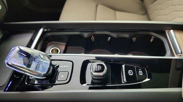 new 2026 Volvo XC60 car, priced at $51,095