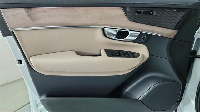 new 2026 Volvo XC90 Plug-In Hybrid car, priced at $81,995