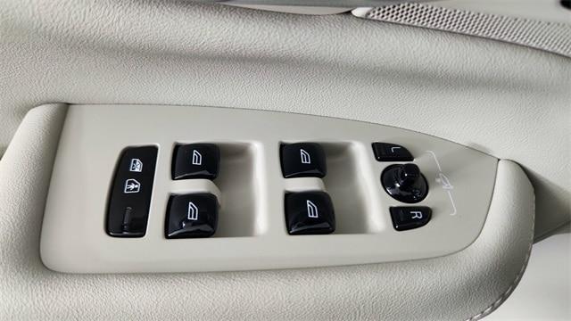 new 2026 Volvo XC90 Plug-In Hybrid car, priced at $85,625