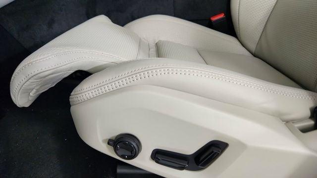 new 2026 Volvo XC60 Plug-In Hybrid car, priced at $75,235