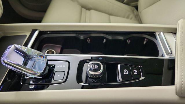 new 2026 Volvo XC60 Plug-In Hybrid car, priced at $75,235