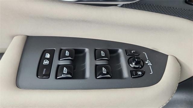 new 2026 Volvo XC90 Plug-In Hybrid car, priced at $81,875