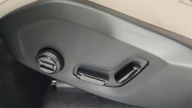 new 2026 Volvo XC90 Plug-In Hybrid car, priced at $81,875