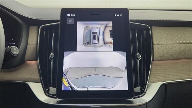 new 2026 Volvo XC90 Plug-In Hybrid car, priced at $81,875