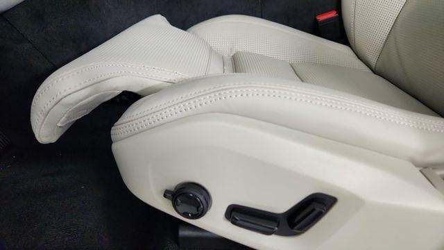 new 2026 Volvo XC60 car, priced at $63,935