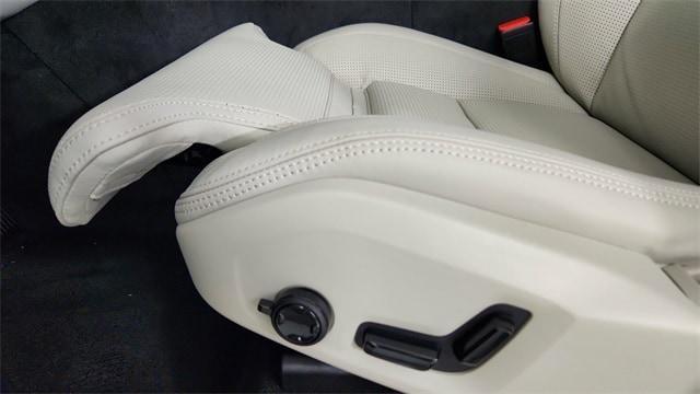 new 2026 Volvo XC60 car, priced at $63,935