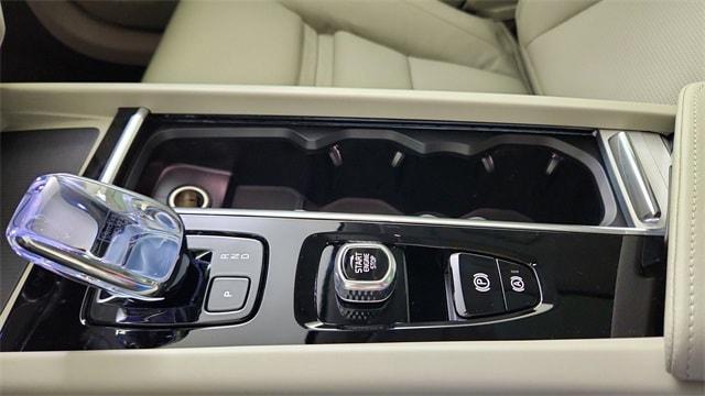 new 2026 Volvo XC60 car, priced at $63,935