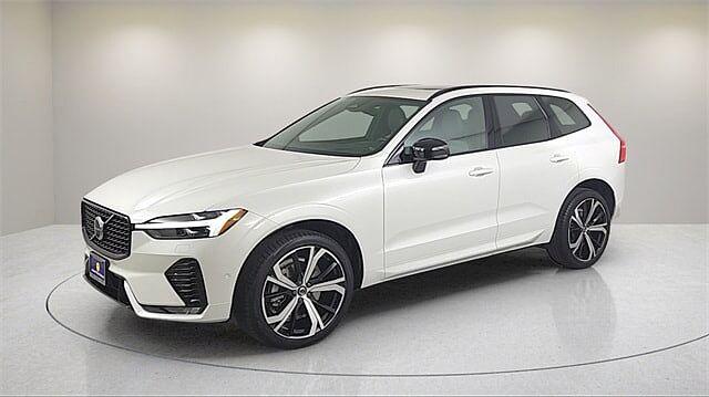 used 2022 Volvo XC60 car