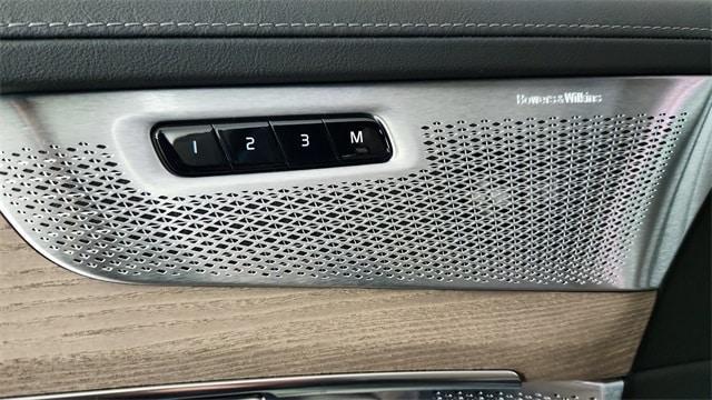 new 2026 Volvo XC90 Plug-In Hybrid car, priced at $90,705