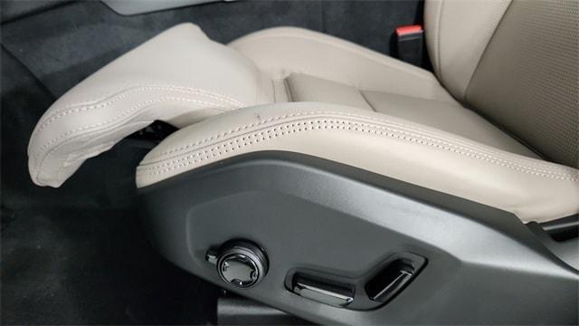 new 2026 Volvo XC90 car, priced at $75,535