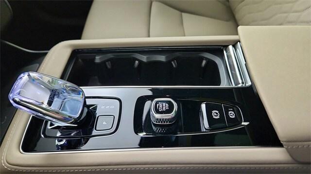 new 2026 Volvo XC90 Plug-In Hybrid car, priced at $81,995