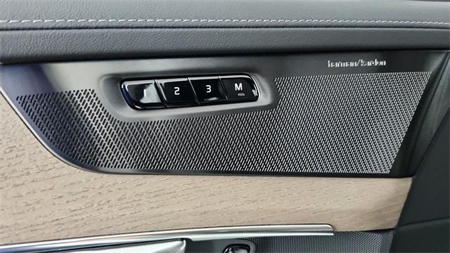 new 2026 Volvo XC90 car, priced at $72,580