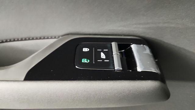 new 2025 Volvo EX90 car, priced at $93,820