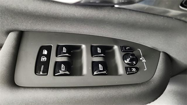 new 2026 Volvo XC90 Plug-In Hybrid car, priced at $92,405