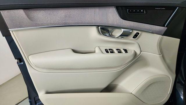 new 2026 Volvo XC90 car, priced at $75,270