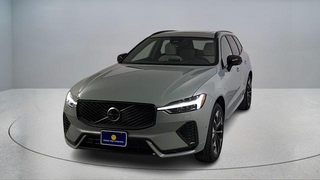 new 2026 Volvo XC60 Plug-In Hybrid car, priced at $69,405