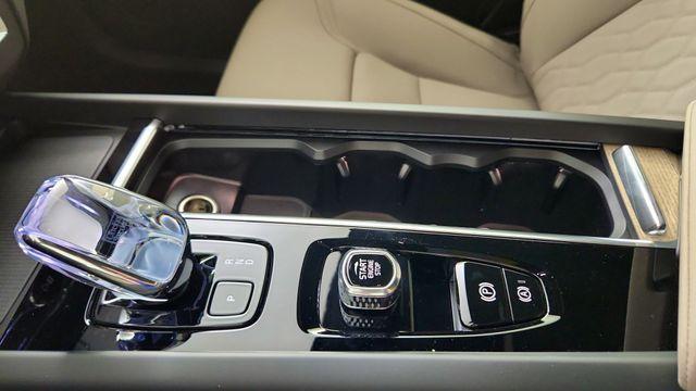 new 2026 Volvo XC60 Plug-In Hybrid car, priced at $69,405