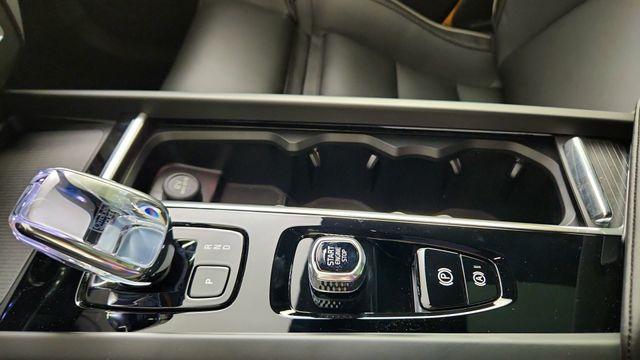 new 2026 Volvo XC60 Plug-In Hybrid car, priced at $84,685