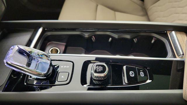 new 2026 Volvo XC60 car, priced at $58,105