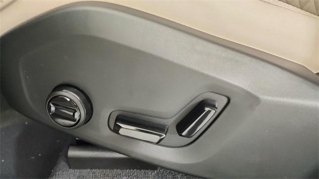 new 2026 Volvo XC60 car, priced at $58,105