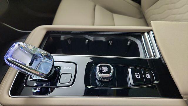 new 2026 Volvo XC90 car, priced at $71,945