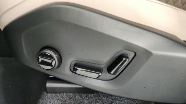 new 2026 Volvo XC90 car, priced at $71,945