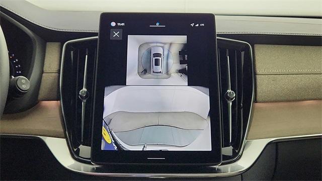 new 2026 Volvo XC90 car, priced at $75,155